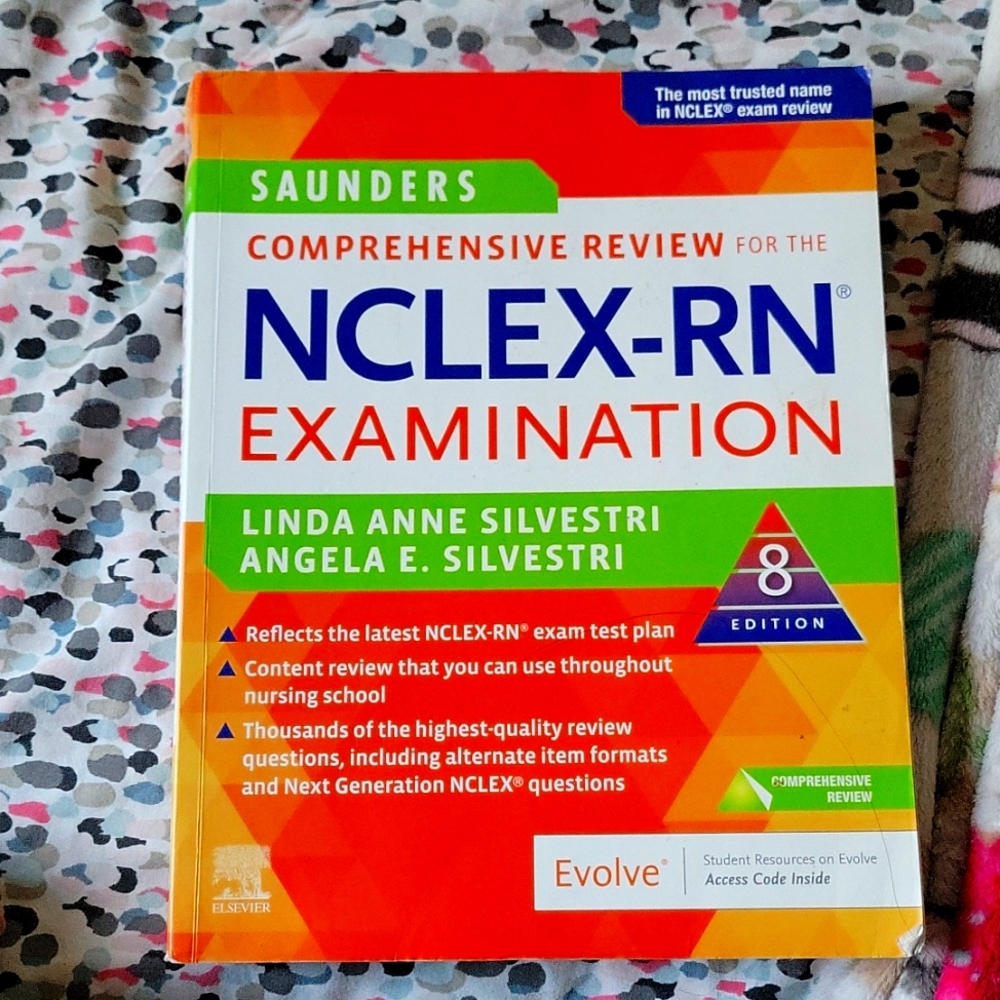 NCLEX RN Saunders book